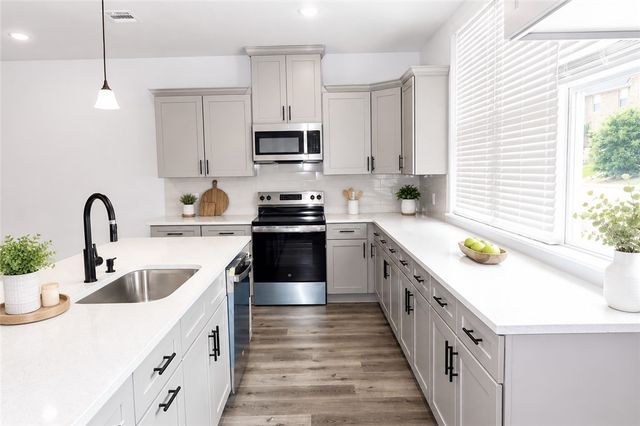 2156 Big River Street, College Station, TX 77840