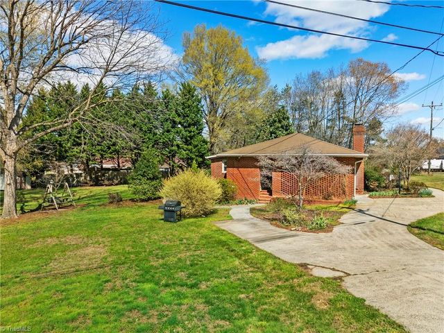 1735 Prince Edward Drive, Elon, NC 27244