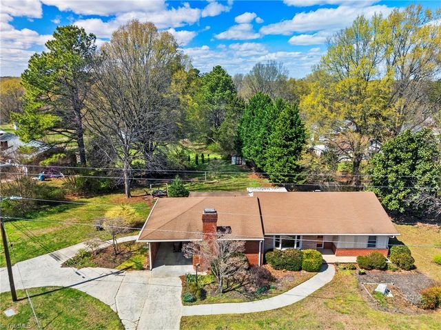 1735 Prince Edward Drive, Elon, NC 27244