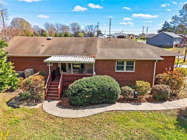 1735 Prince Edward Drive, Elon, NC 27244