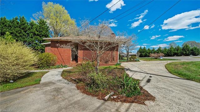 1735 Prince Edward Drive, Elon, NC 27244