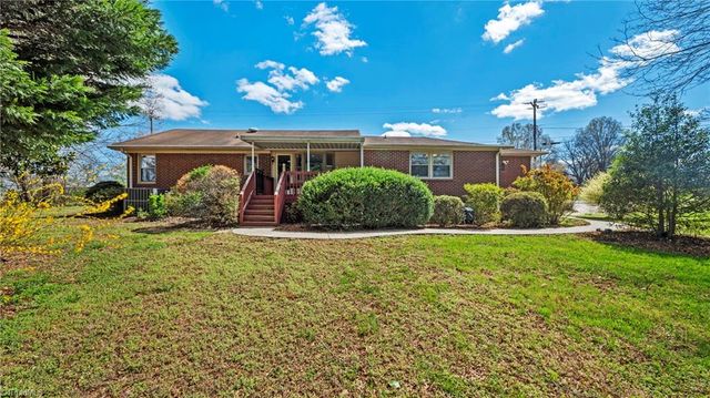 1735 Prince Edward Drive, Elon, NC 27244