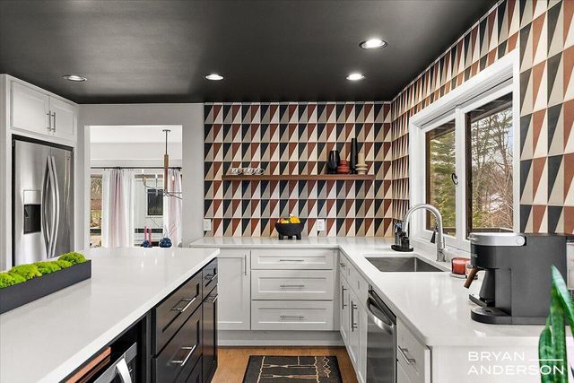 2631 Greentree Drive Se, City Of Grand Rapids, MI 49546