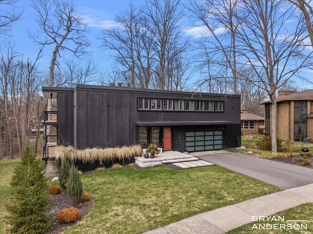 2631 Greentree Drive Se, City Of Grand Rapids, MI 49546