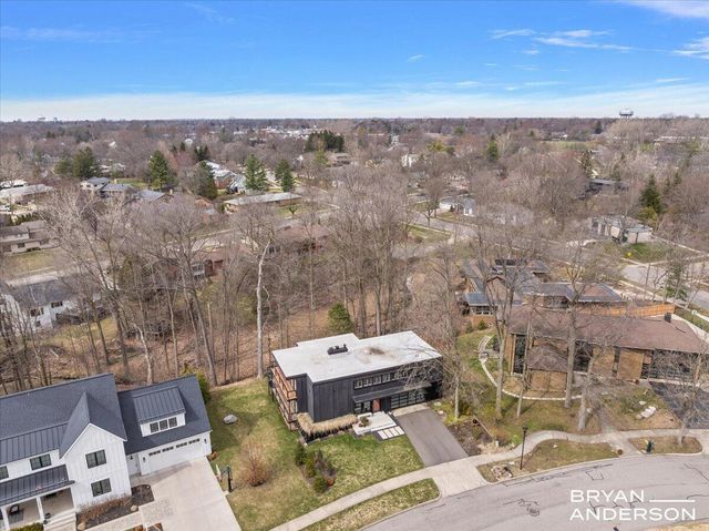 2631 Greentree Drive Se, City Of Grand Rapids, MI 49546