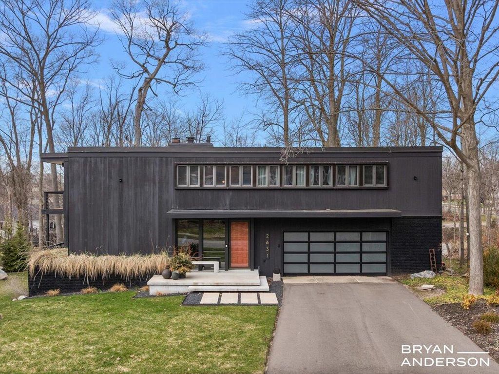 2631 Greentree Drive Se, City Of Grand Rapids, MI 49546