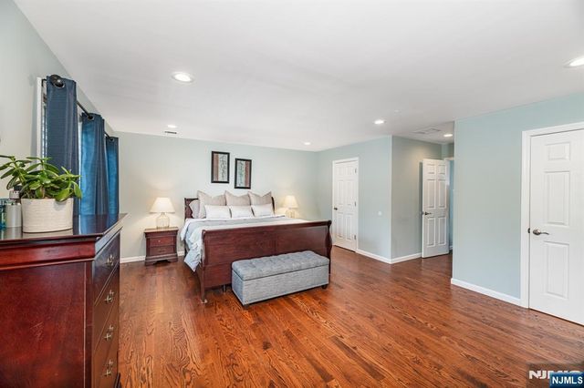 153 Howard Avenue, Rochelle Park, NJ 07662