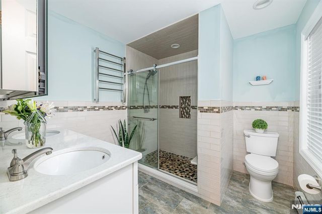 153 Howard Avenue, Rochelle Park, NJ 07662