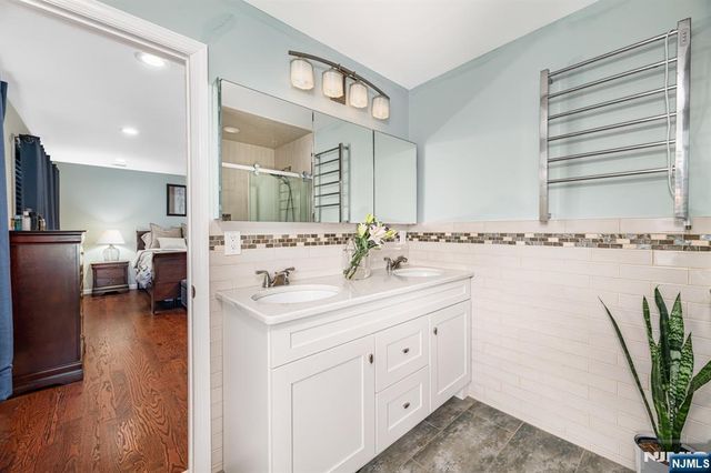 153 Howard Avenue, Rochelle Park, NJ 07662