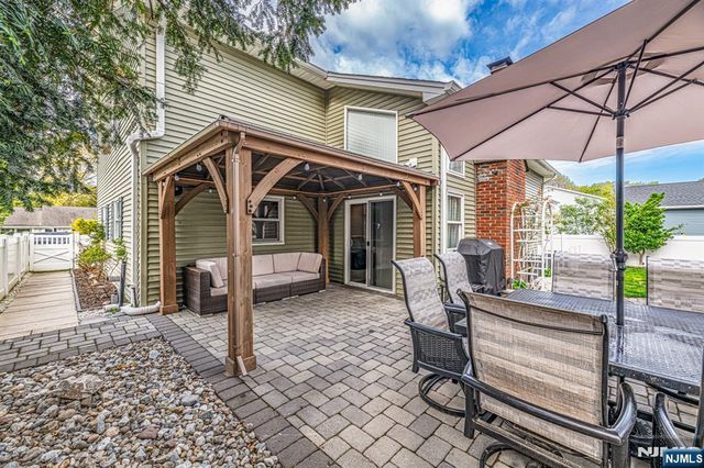 153 Howard Avenue, Rochelle Park, NJ 07662