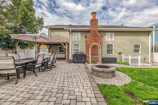 153 Howard Avenue, Rochelle Park, NJ 07662