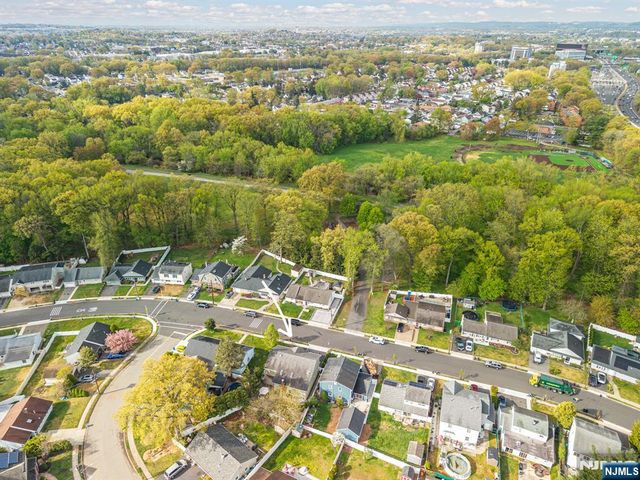 153 Howard Avenue, Rochelle Park, NJ 07662