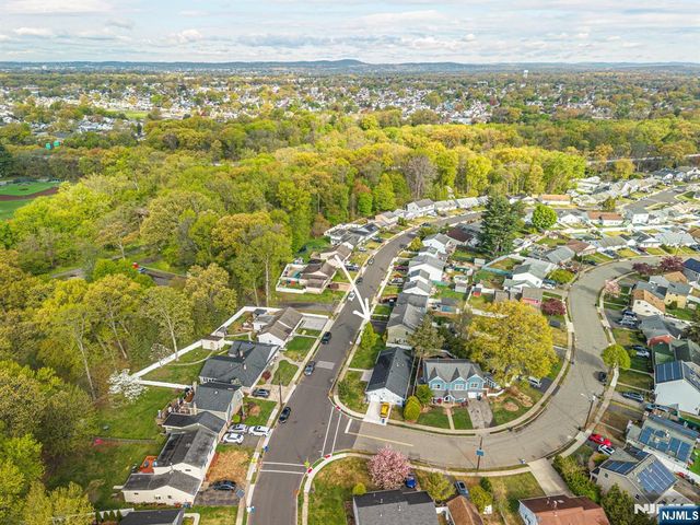 153 Howard Avenue, Rochelle Park, NJ 07662