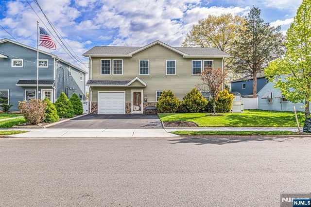 153 Howard Avenue, Rochelle Park, NJ 07662