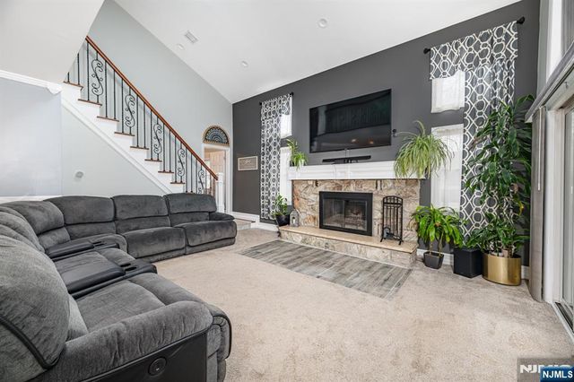 153 Howard Avenue, Rochelle Park, NJ 07662