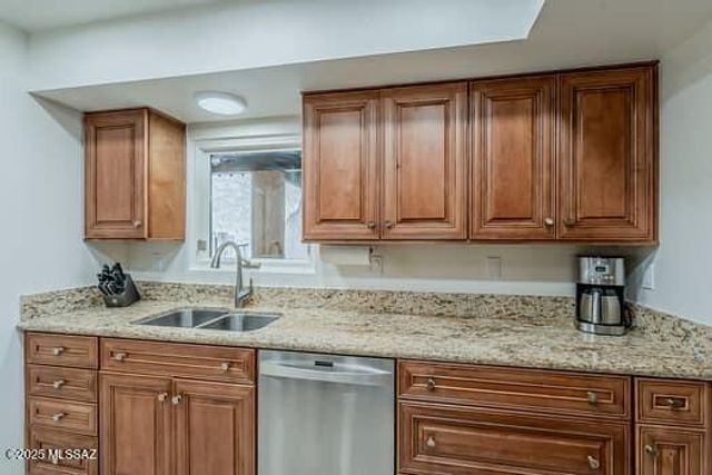 430 N Dodge Boulevard, Tucson, AZ 85716