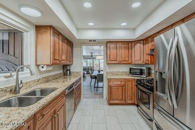 430 N Dodge Boulevard, Tucson, AZ 85716