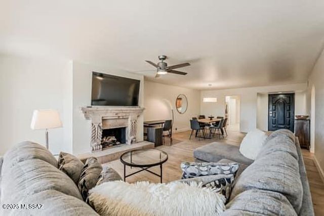 430 N Dodge Boulevard, Tucson, AZ 85716