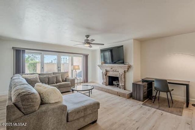 430 N Dodge Boulevard, Tucson, AZ 85716