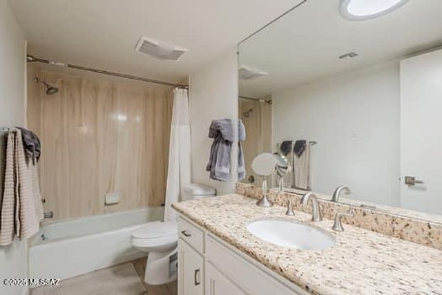 430 N Dodge Boulevard, Tucson, AZ 85716