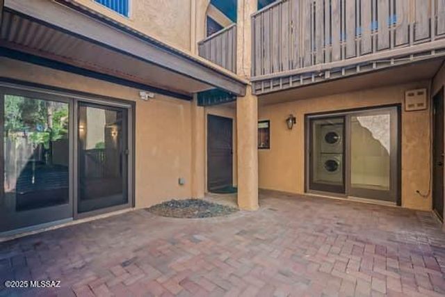 430 N Dodge Boulevard, Tucson, AZ 85716