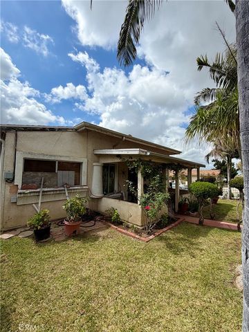 952 Orange Grove, San Fernando, CA 91340