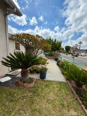 952 Orange Grove, San Fernando, CA 91340