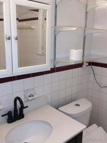 5761 Main Street, Millbrook, AL 36054