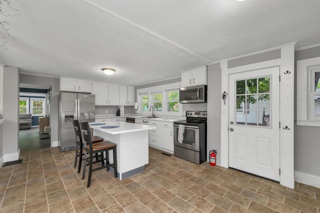 15 Snow Street, Concord, NH 03303