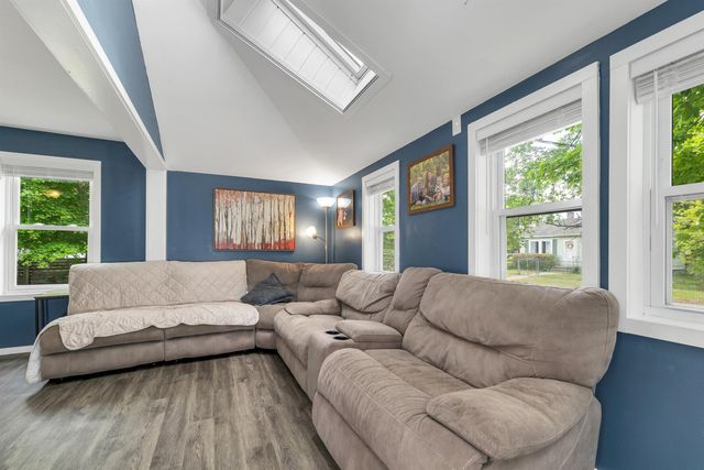 15 Snow Street, Concord, NH 03303