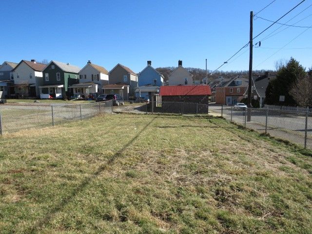 502 Giffin Ave, Canonsburg, PA 15317