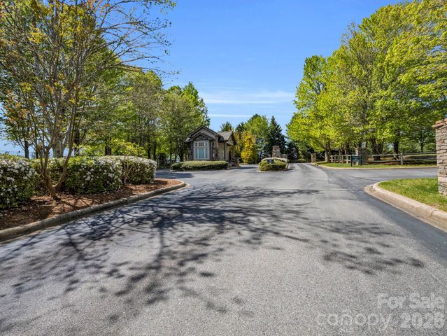 142 Mountain Elder Lane 79, Hendersonville, NC 28739