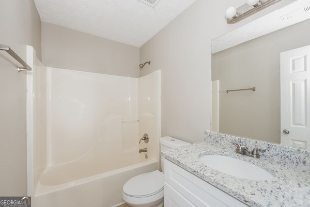 18 Oakdale Drive, Stockbridge, GA 30281