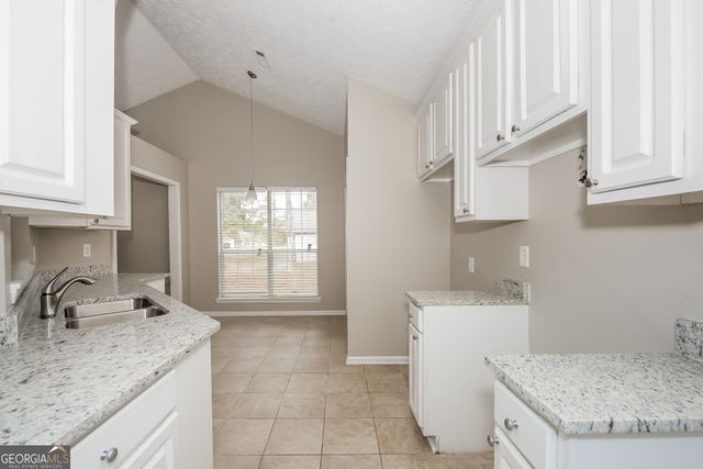 18 Oakdale Drive, Stockbridge, GA 30281