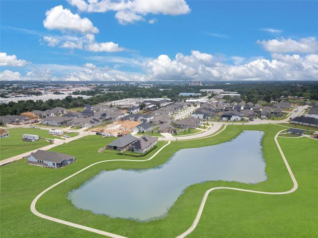 2414 Garden Arbor, Tomball, TX 77375