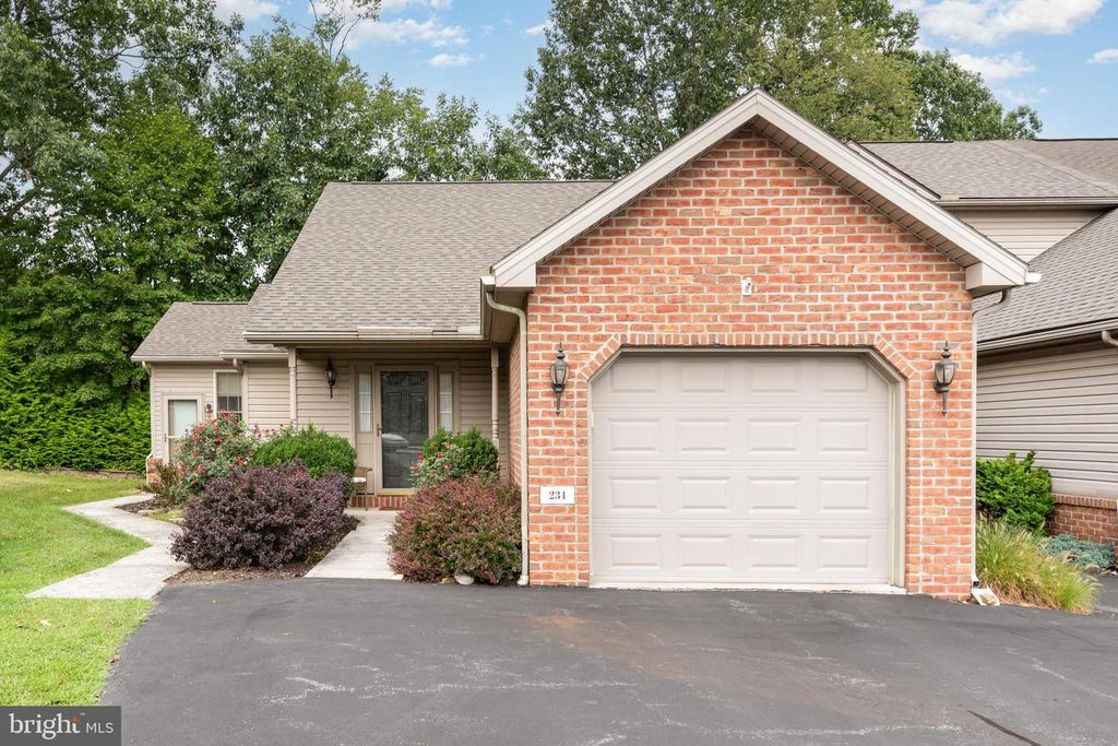234 WHITETAIL TER, Marysville, PA 17053