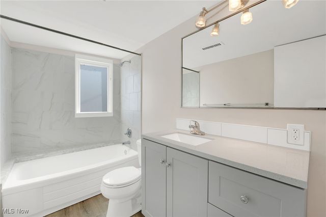 2187 Murray Hill Road, Cleveland, OH 44106