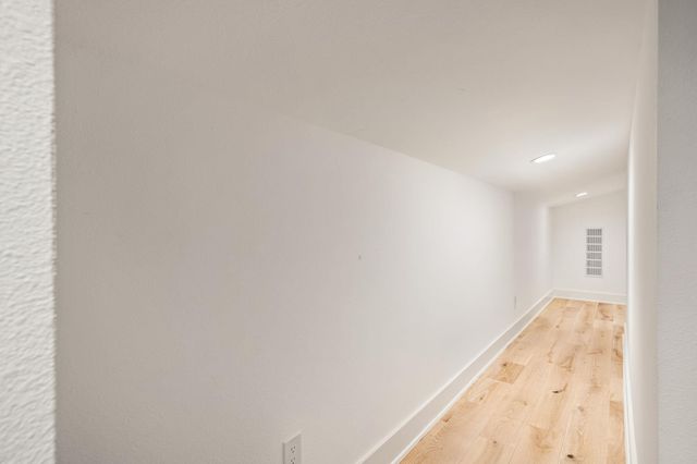 1182 Oakgrove Ave A, Austin, TX 78702