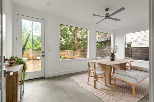 1182 Oakgrove Ave A, Austin, TX 78702