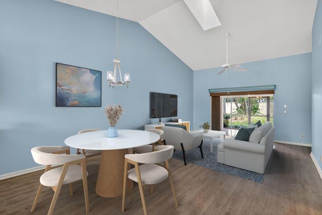 7643 SE Sugar Sand Circle, Hobe Sound, FL 33455