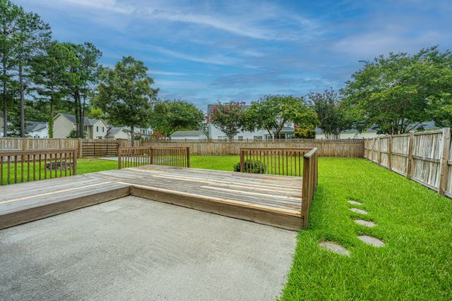 400 Barreling Court, Moncks Corner, SC 29461