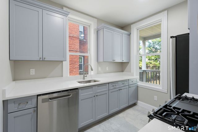 41 Center Street, Hartford, CT 06120