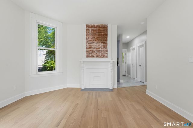 41 Center Street, Hartford, CT 06120