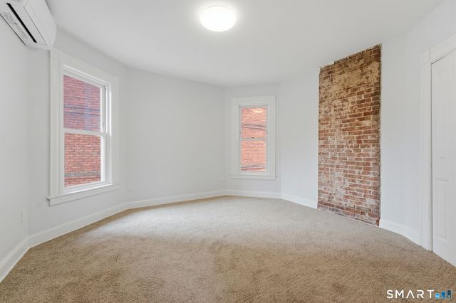 41 Center Street, Hartford, CT 06120