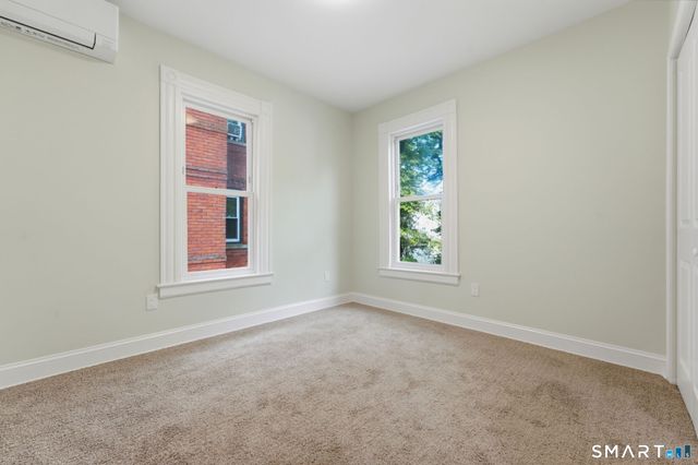 41 Center Street, Hartford, CT 06120