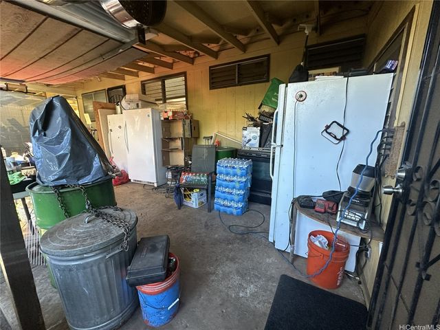 85-234 Waianae Valley Road, Waianae, HI 96792