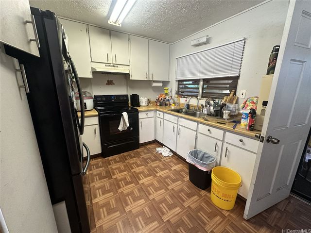 85-234 Waianae Valley Road, Waianae, HI 96792