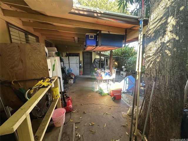 85-234 Waianae Valley Road, Waianae, HI 96792