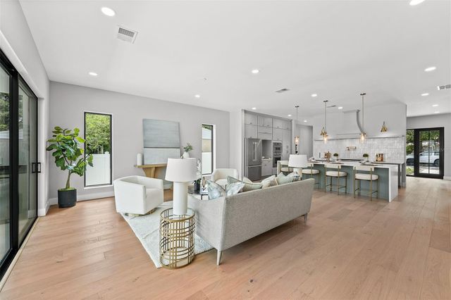 2103 GALE STREET, Orlando, FL 32803