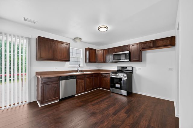 1301 Berkeley Avenue, Ford Heights, IL 60411